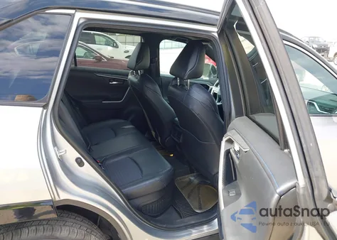 2019 Toyota Rav4 Hybrid Xse from USA, damaged, VIN 2T3EWRFV5KW042982